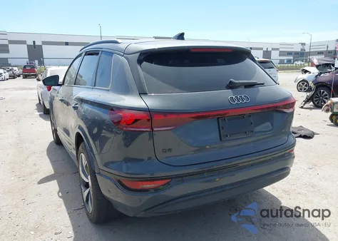 2025 Audi Q6 E-Tron Premium Plus Quattro z USA, uszkodzony, nr VIN WA124BGF9SA063785